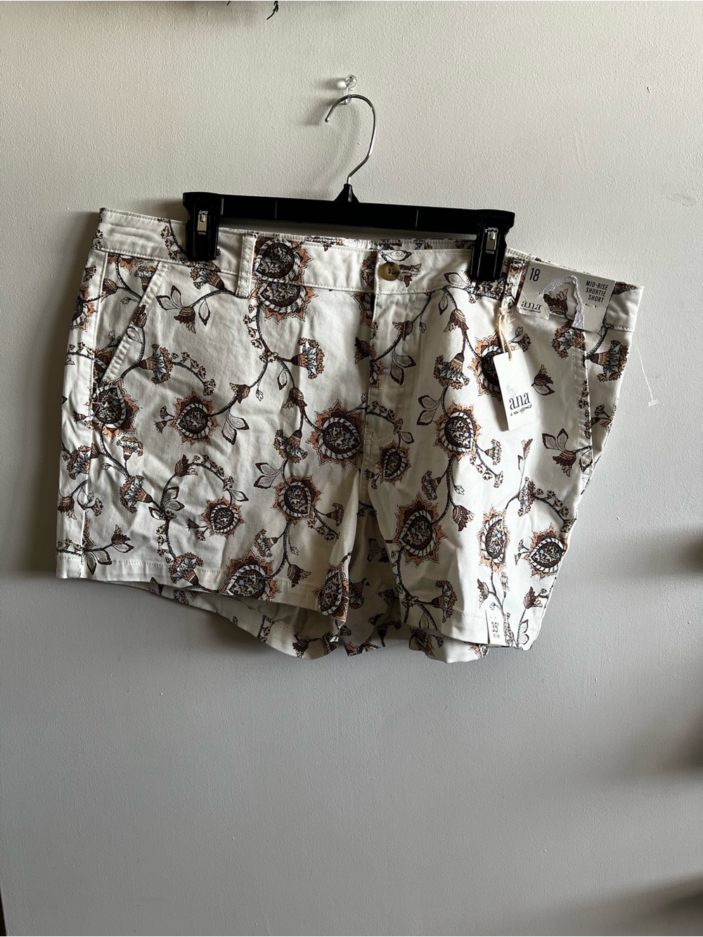 a.n.a White Floral Print Cotton-Blend Shorts with Brown Accents